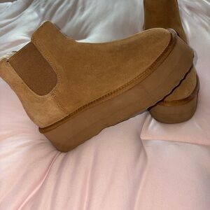 Platform Chelsea Ankle Boots in Tan Suede